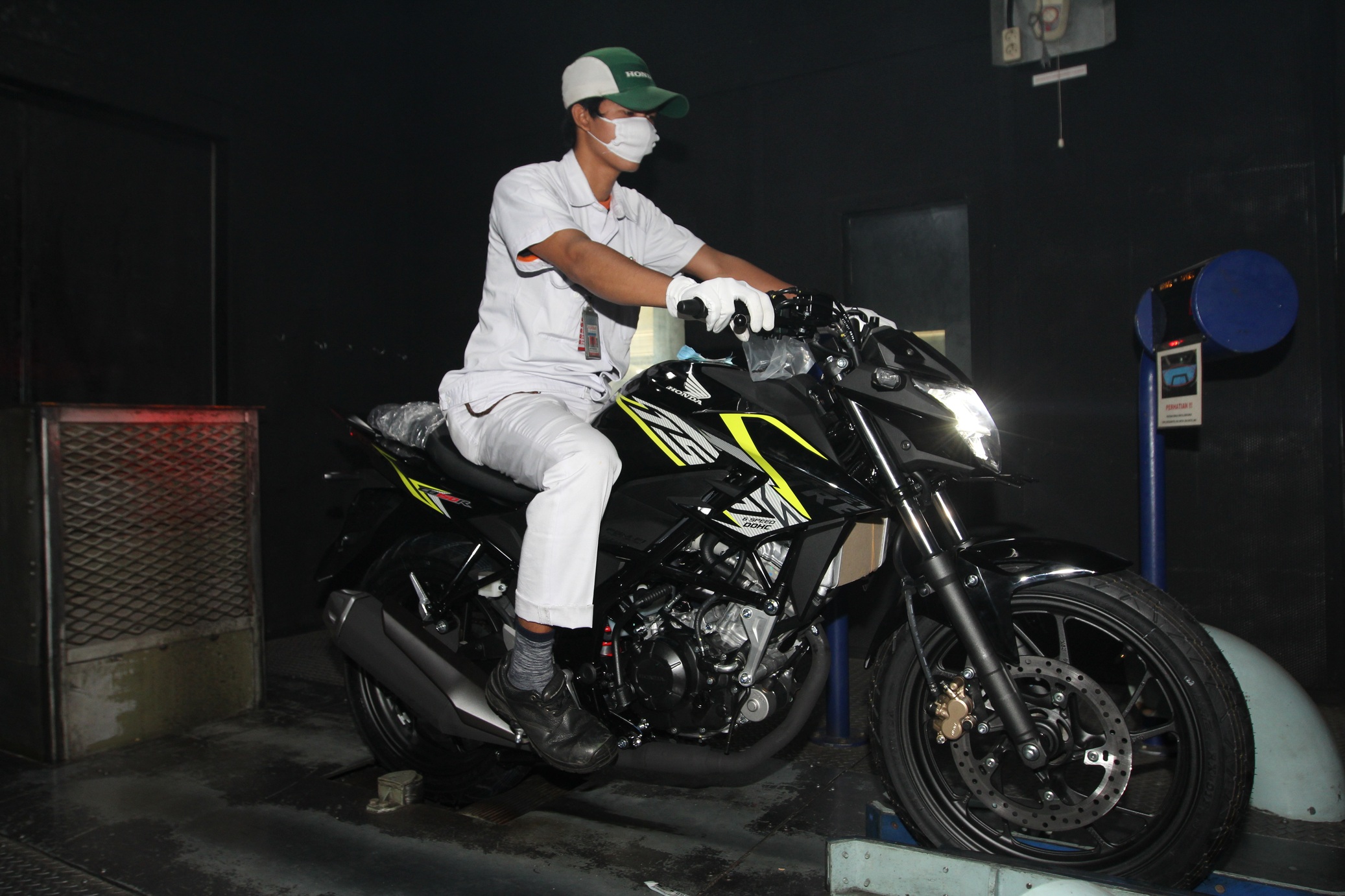New Honda CB150R Hadir Dengan Warna Dan Striping Baru Kuatkan